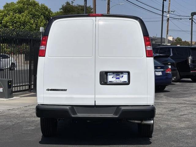 2026 Chevrolet Express Cargo Van 2500 Regular Wheelbase, WT, RWD