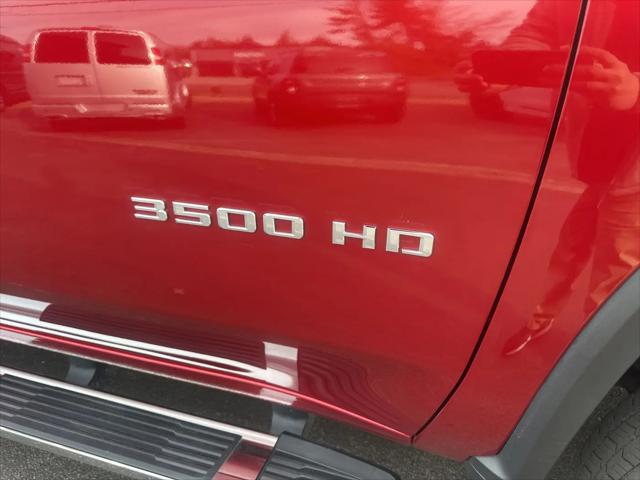 2024 Chevrolet Silverado 3500HD 4WD Double Cab Long Bed LT