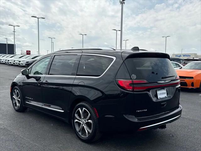 2025 Chrysler Pacifica Pinnacle