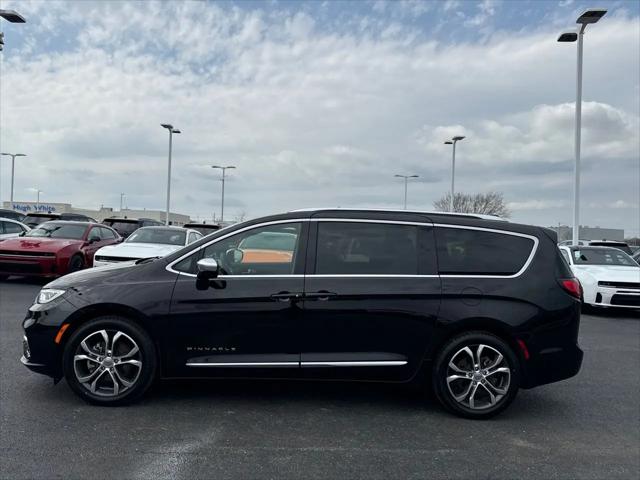 2025 Chrysler Pacifica Pinnacle