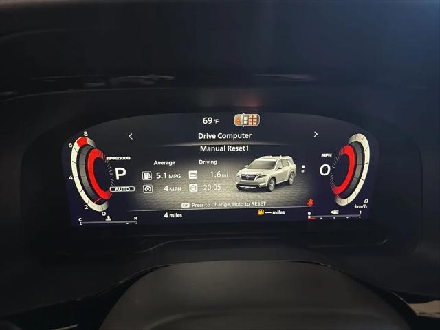 2026 Nissan Pathfinder SL