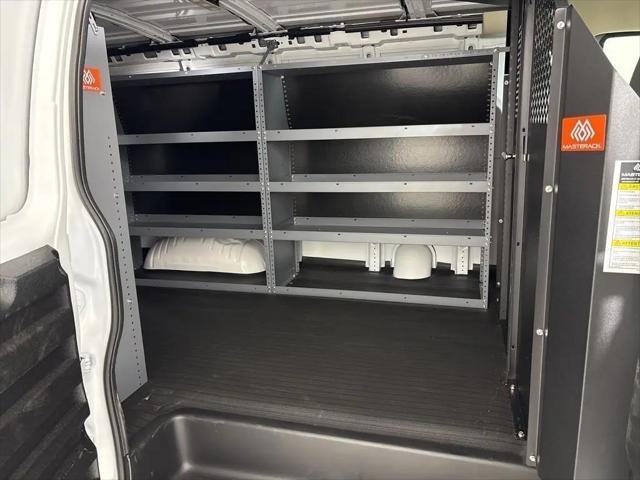 2026 Chevrolet Express Cargo Van 2500 Regular Wheelbase, WT, RWD