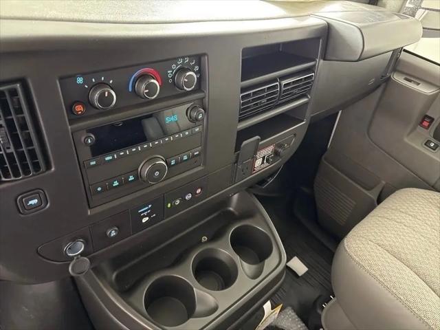 2026 Chevrolet Express Cargo Van 2500 Regular Wheelbase, WT, RWD