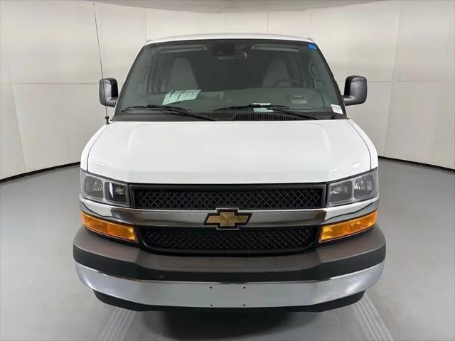 2026 Chevrolet Express Cargo Van 2500 Regular Wheelbase, WT, RWD