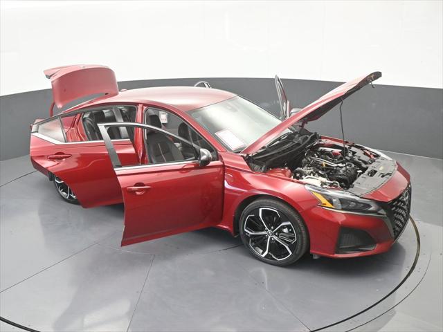 2024 Nissan Altima SR FWD