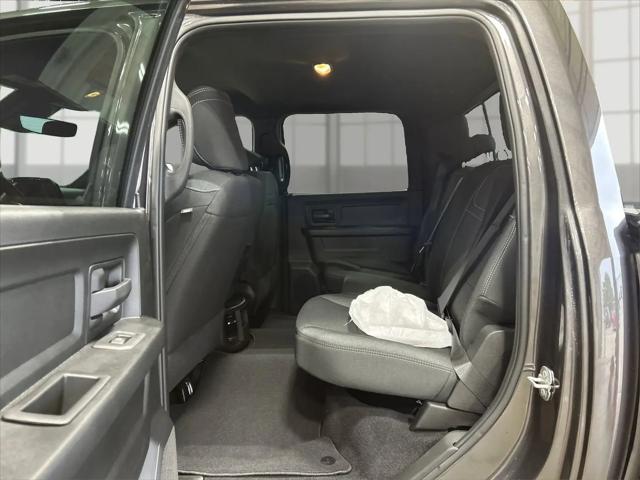 2026 Ram 2500 Black Express Crew Cab 4x4 6'4" Box