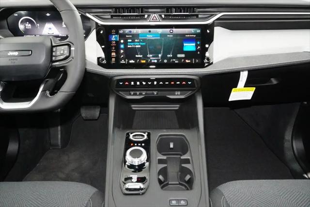 2026 Jeep Cherokee Laredo 4x4