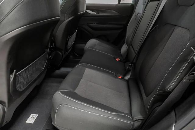 2026 Jeep Grand Cherokee Altitude 4x4