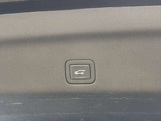 2024 GMC Yukon 4WD Denali