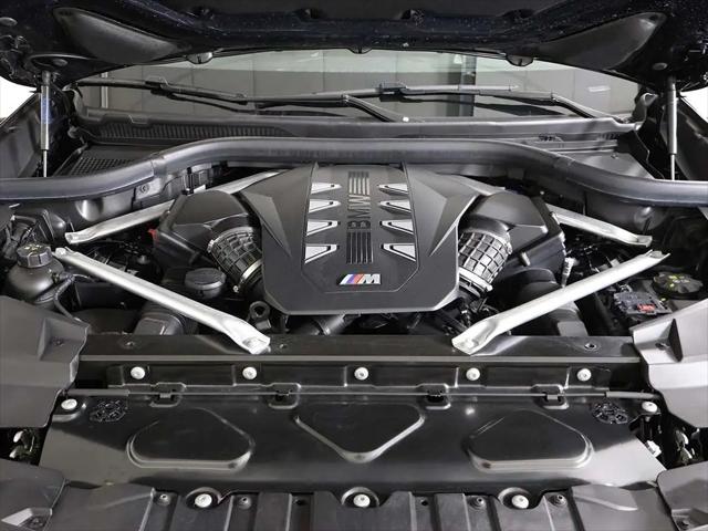 2024 BMW X5 M60i