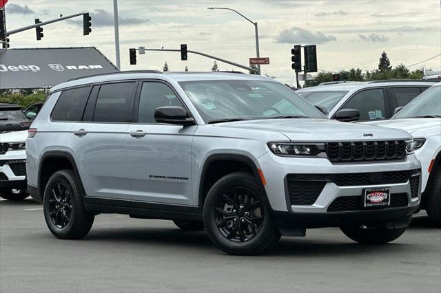 2026 Jeep Grand Cherokee L Grand Cherokee Laredo Altitude 4x2