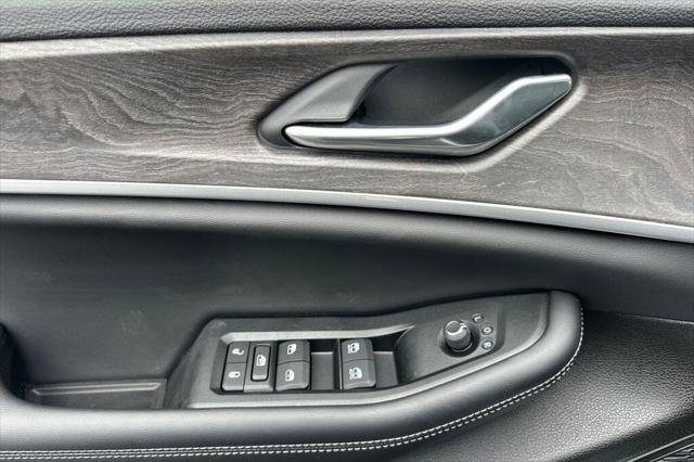 2026 Jeep Grand Cherokee L Grand Cherokee Laredo Altitude 4x2