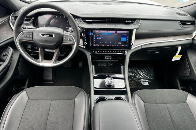 2026 Jeep Grand Cherokee L Grand Cherokee Laredo Altitude 4x2