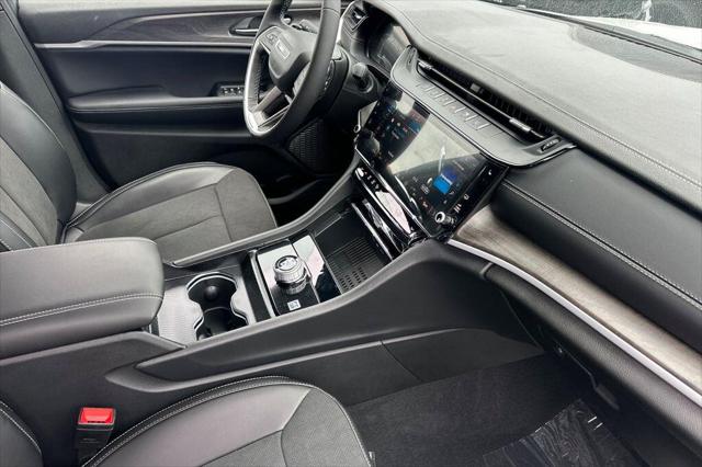 2026 Jeep Grand Cherokee L Grand Cherokee Laredo Altitude 4x2