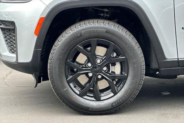 2026 Jeep Grand Cherokee L Grand Cherokee Laredo Altitude 4x2