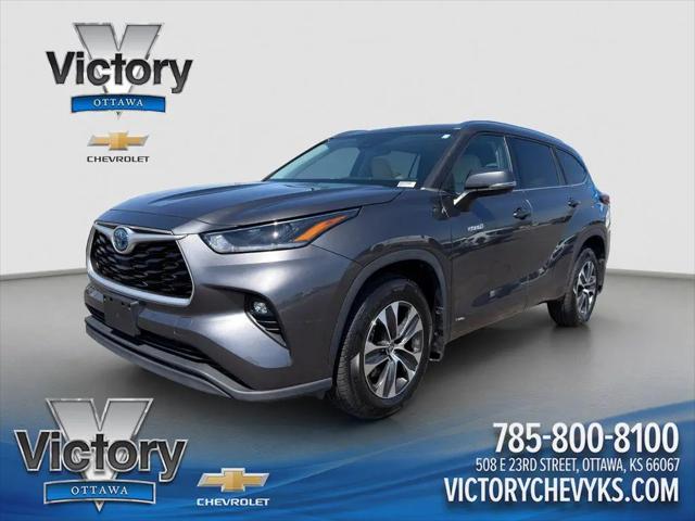 2021 Toyota Highlander Hybrid XLE for sale in Ottawa, KS