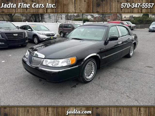 2002 Lincoln Town Car Cartier for sale in Scranton, PA