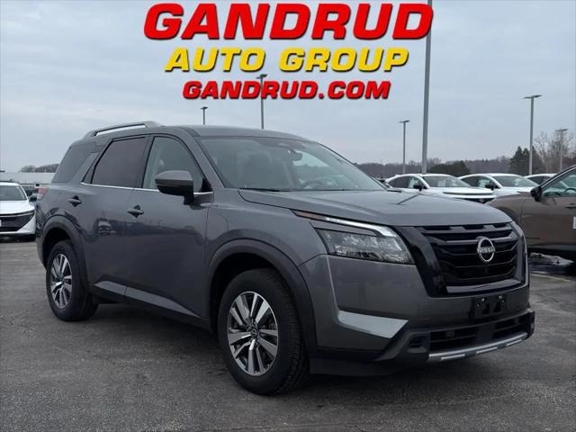 2025 Nissan Pathfinder SL 4WD for sale in Green Bay, WI