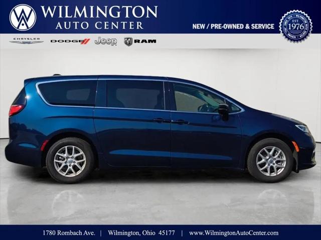 2024 Chrysler Pacifica Touring L for sale in Wilmington, OH