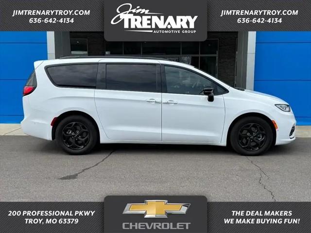 2024 Chrysler Pacifica Hybrid Premium S Appearance Pkg for sale in Troy, MO