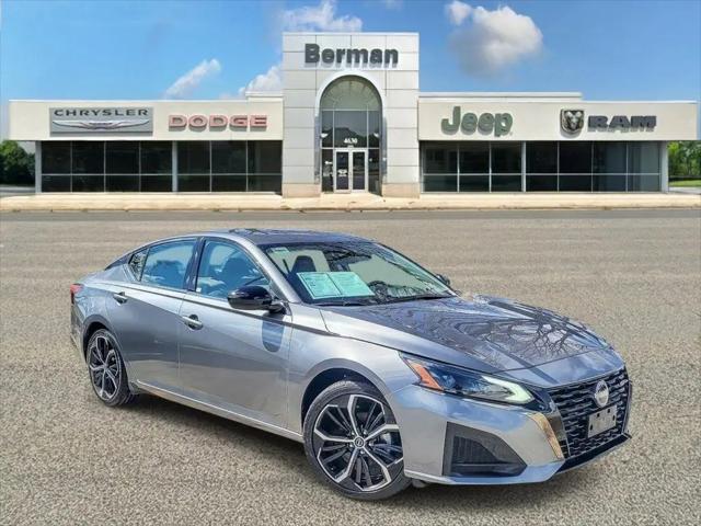 2024 Nissan Altima SR FWD for sale in Oak Lawn, IL