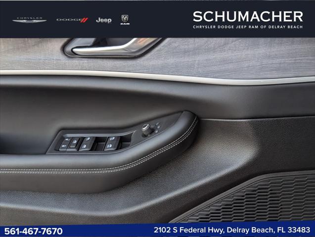 2026 Jeep Grand Cherokee Altitude 4x2