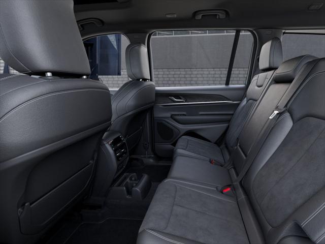 2026 Jeep Grand Cherokee L Altitude 4x4