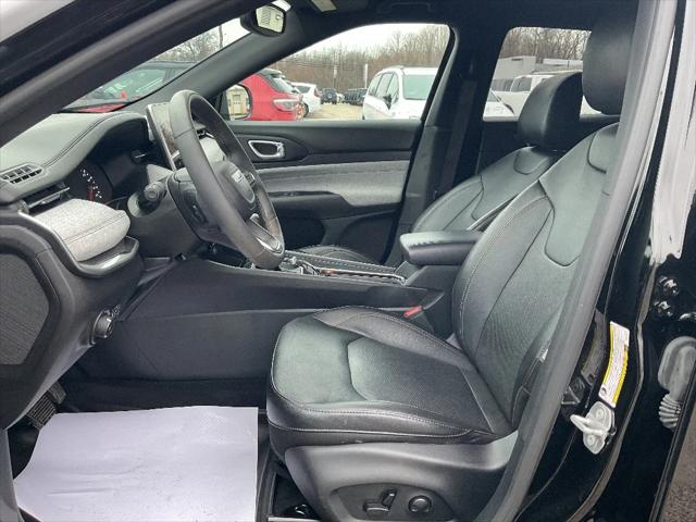 2023 Jeep Compass Latitude Lux FWD