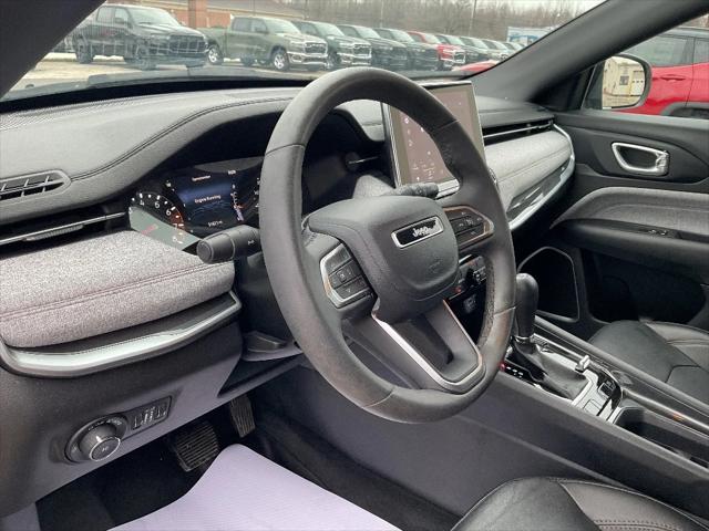 2023 Jeep Compass Latitude Lux FWD