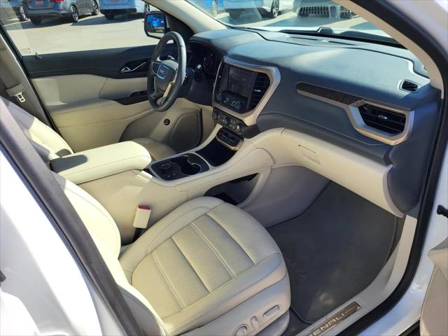 2023 GMC Acadia AWD Denali