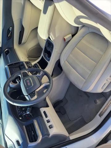 2023 GMC Acadia AWD Denali