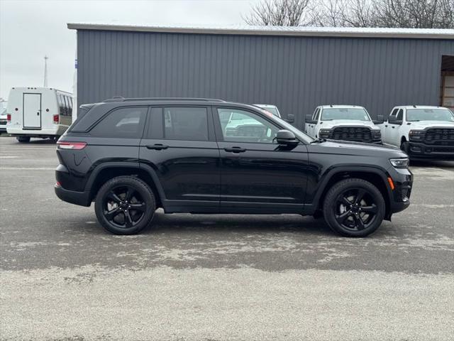 2023 Jeep Grand Cherokee Altitude 4x4
