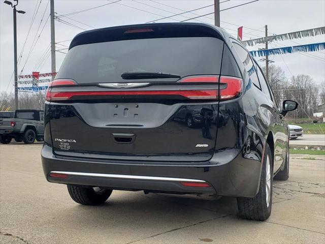 2022 Chrysler Pacifica Touring AWD