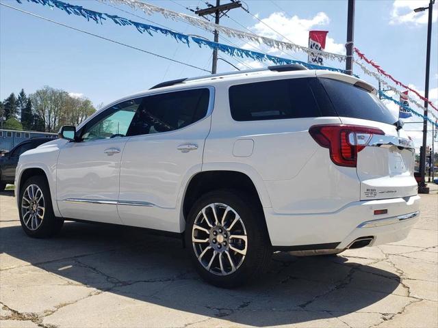 2023 GMC Acadia AWD Denali