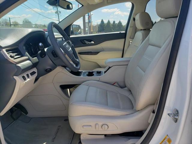 2023 GMC Acadia AWD Denali