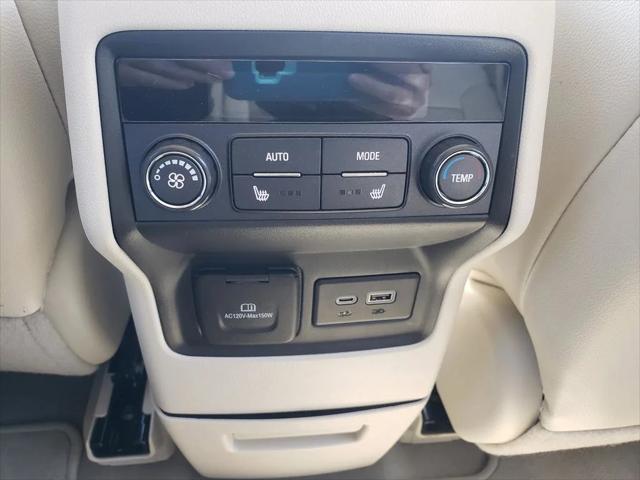 2023 GMC Acadia AWD Denali