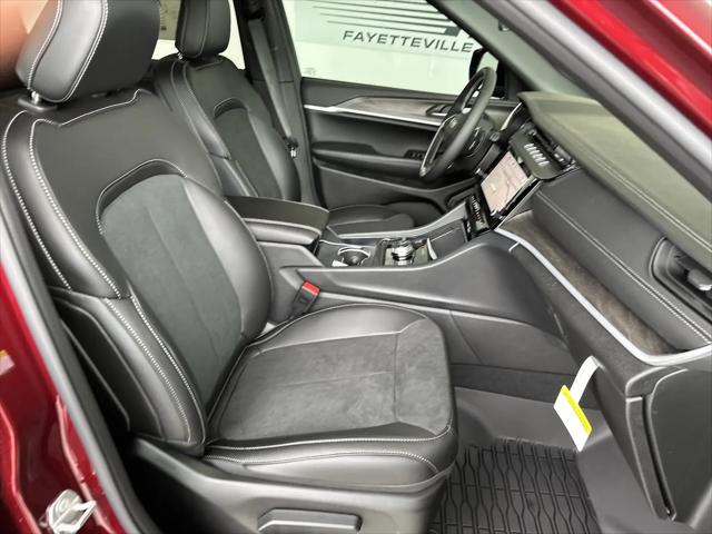 2026 Jeep Grand Cherokee L Altitude 4x4