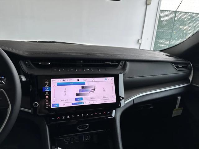 2026 Jeep Grand Cherokee L Altitude 4x4