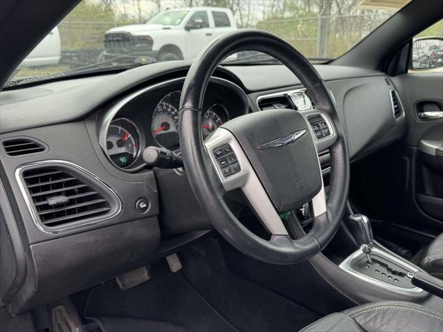 2011 Chrysler 200 Limited