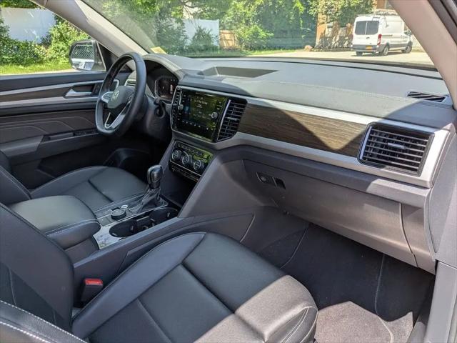 2023 Volkswagen Atlas 2.0T SE w/Technology
