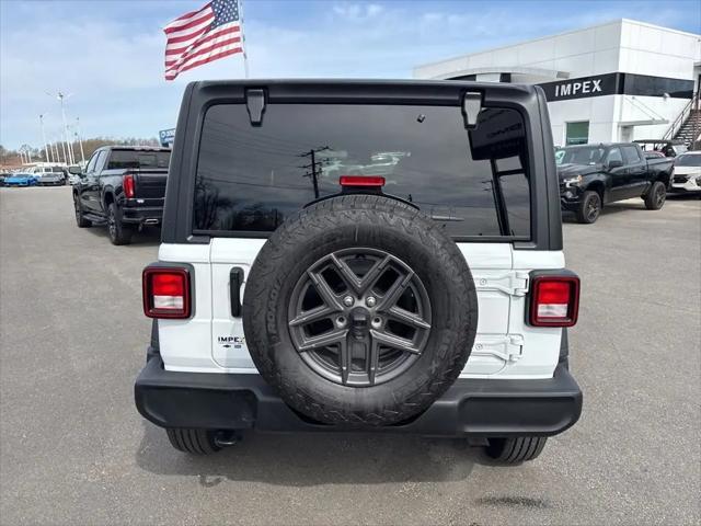 2025 Jeep Wrangler 4-Door Summit 4x4