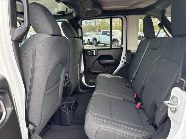 2025 Jeep Wrangler 4-Door Summit 4x4