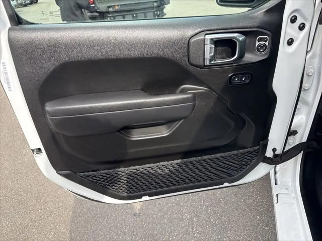 2025 Jeep Wrangler 4-Door Summit 4x4