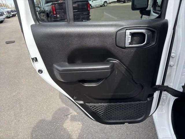 2025 Jeep Wrangler 4-Door Summit 4x4