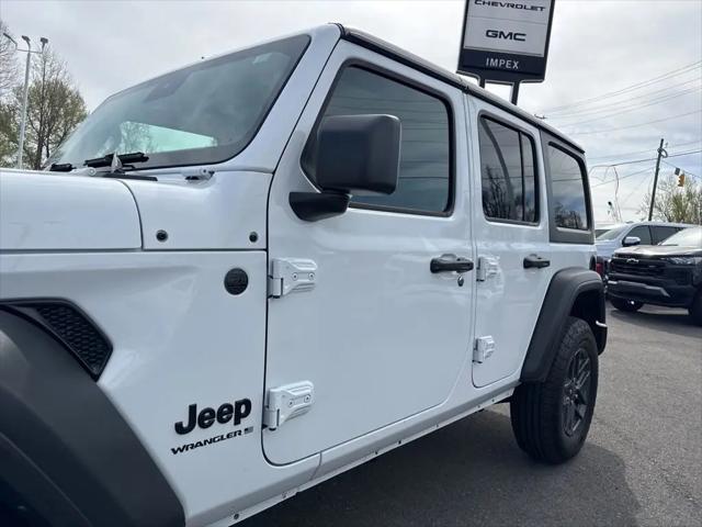 2025 Jeep Wrangler 4-Door Summit 4x4