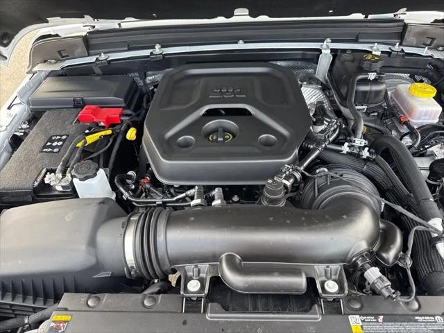 2025 Jeep Wrangler 4-Door Summit 4x4