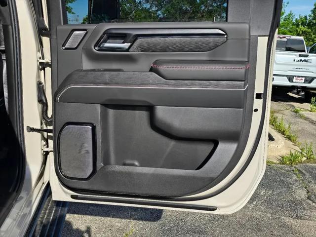2026 GMC Sierra 2500HD Crew Cab, Standard Bed, AT4X, 4WD