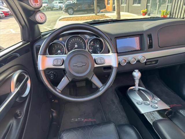 2004 Chevrolet SSR LS