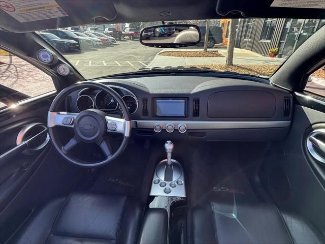 2004 Chevrolet SSR LS