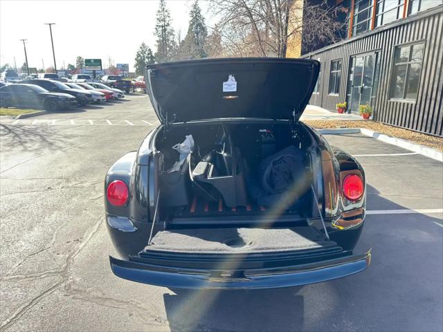 2004 Chevrolet SSR LS